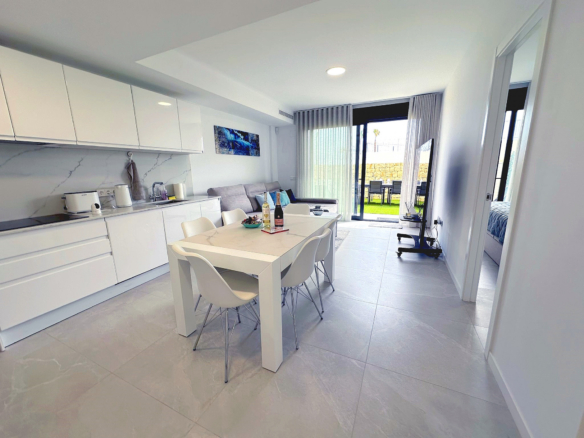 Duplex con vista a Benidorm, Fienstrat