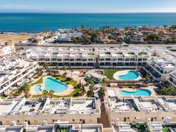 Impresionante apartamento de obra nueva La Mata, Torrevieja<span class="ninja-ref-data" data-ref="TLM0001" style="display:none;"></span>