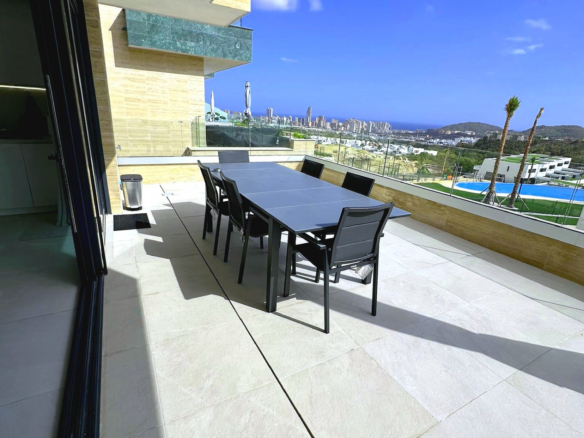 Duplex con vista a Benidorm, Fienstrat