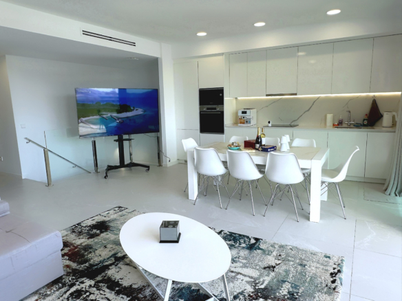 Duplex con vista a Benidorm, Fienstrat