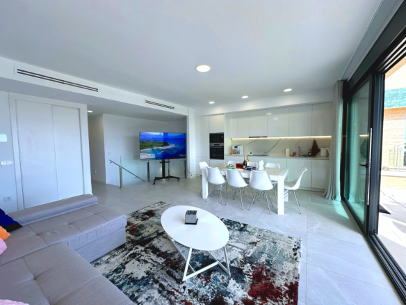 Duplex con vista a Benidorm, Fienstrat