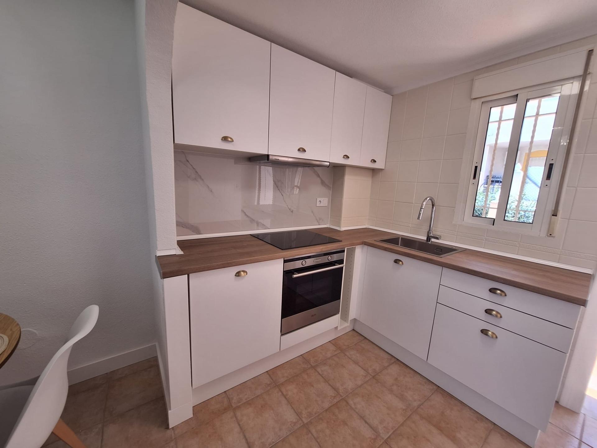 Bungalow con piscina en una de las zonas más practicas de Torrevieja