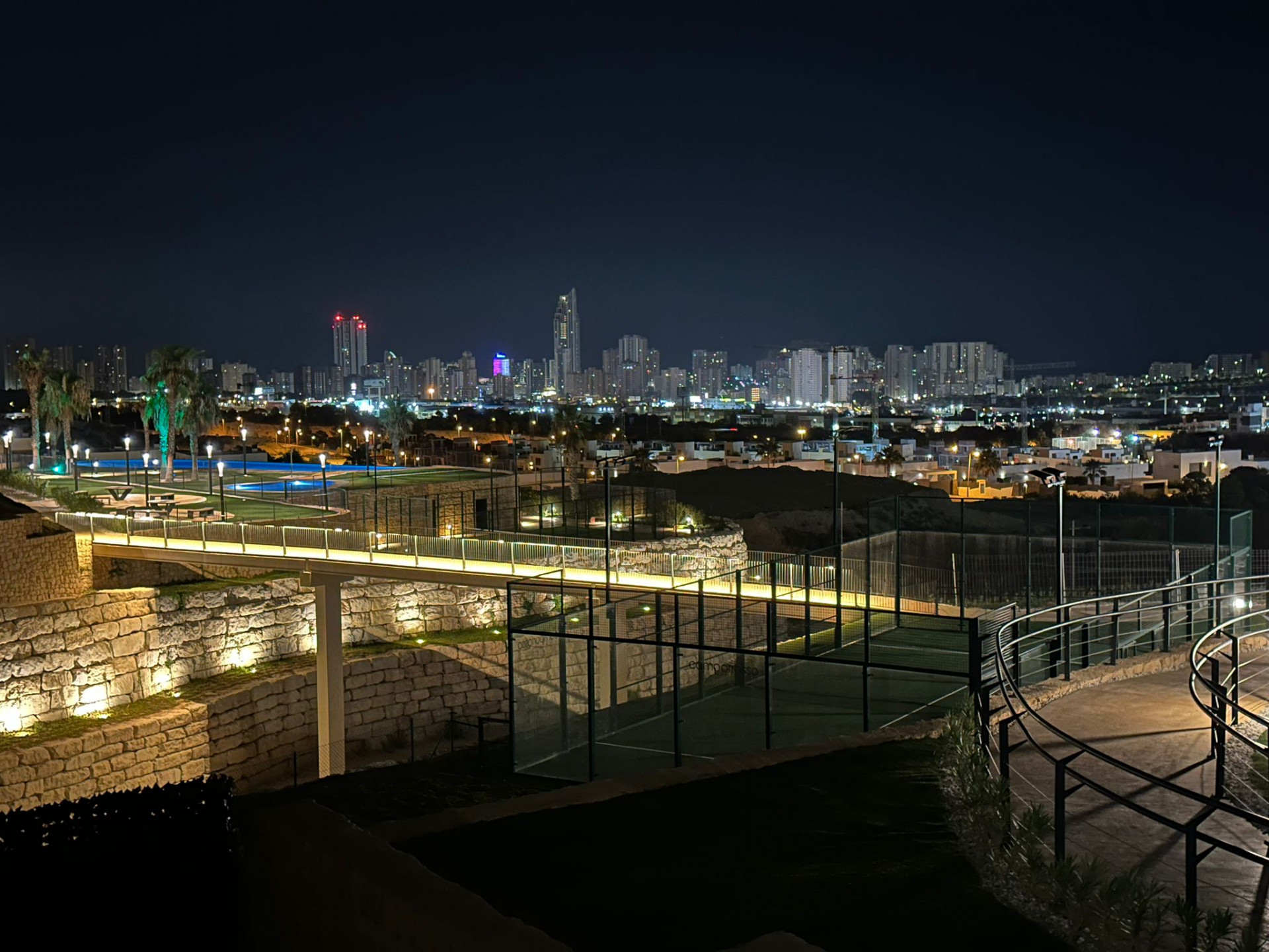 4 Duplex con vista a Benidorm, Fienstrat