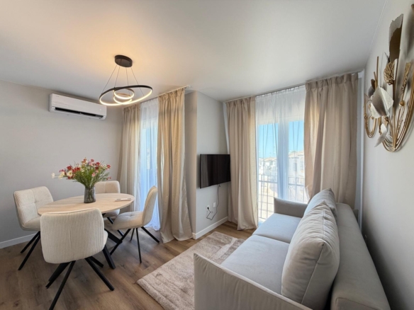 Apartamento reformado en San Miguel de Salinas