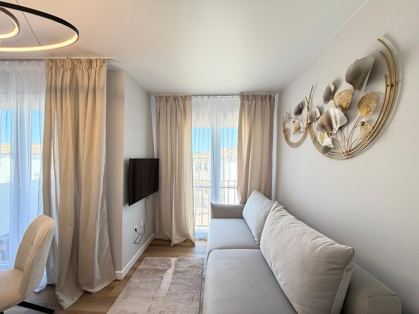 Apartamento reformado en San Miguel de Salinas