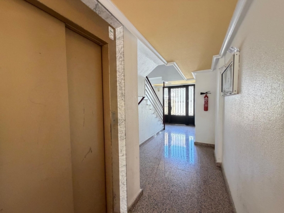 Economico renovado apartamento en Torrevieja