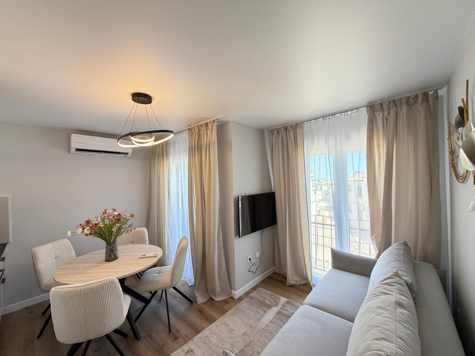 Apartamento reformado en San Miguel de Salinas