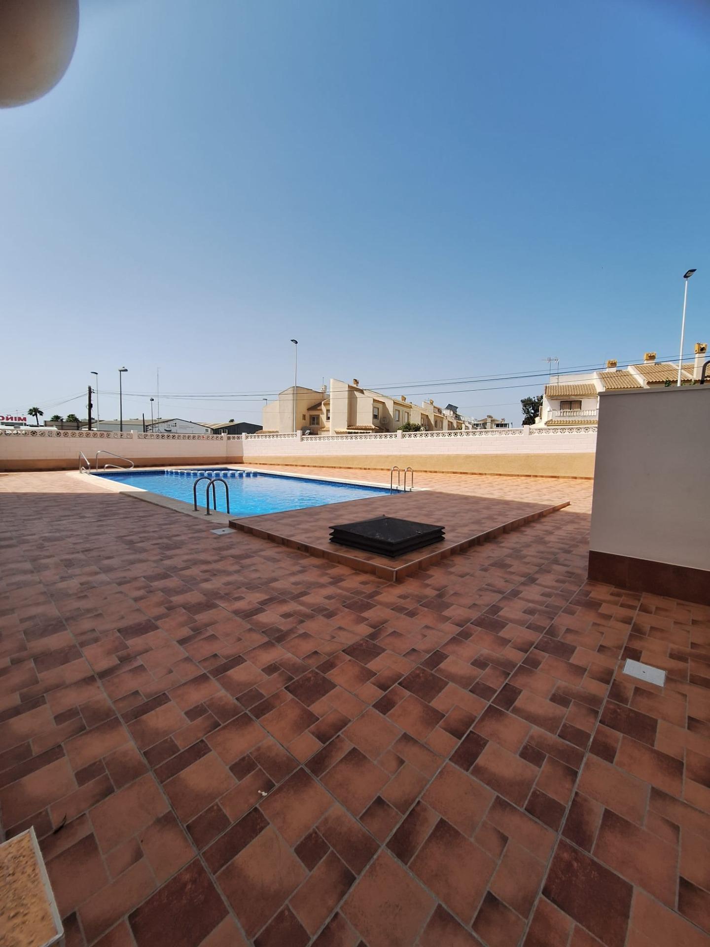 5-70 Economico renovado apartamento en Torrevieja