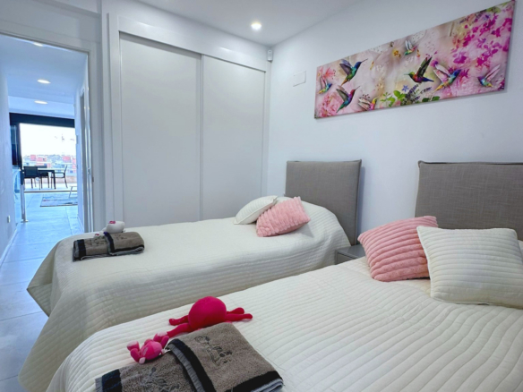 Duplex con vista a Benidorm, Fienstrat