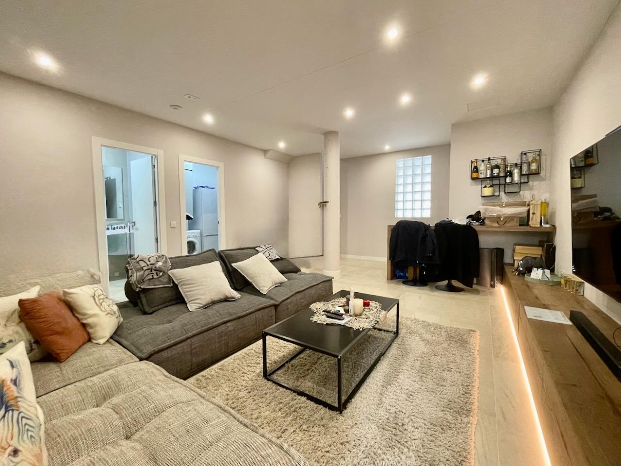 Se vende apartamento en planta baja con sótano, en urb. Sierra Cortina Finestrat