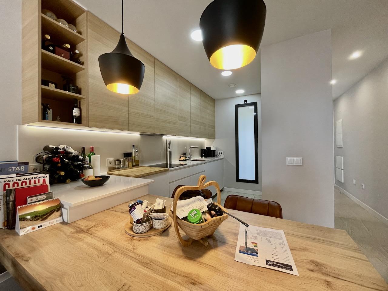 Se vende apartamento en planta baja con sótano, en urb. Sierra Cortina Finestrat