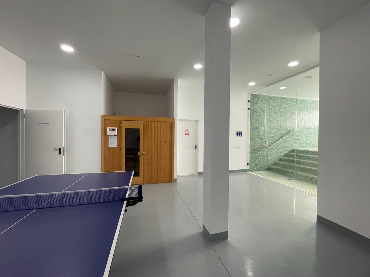 Se vende apartamento en planta baja con sótano, en urb. Sierra Cortina Finestrat