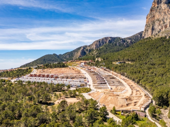 Viviendas de obra nueva con vistas panorámicas al mar