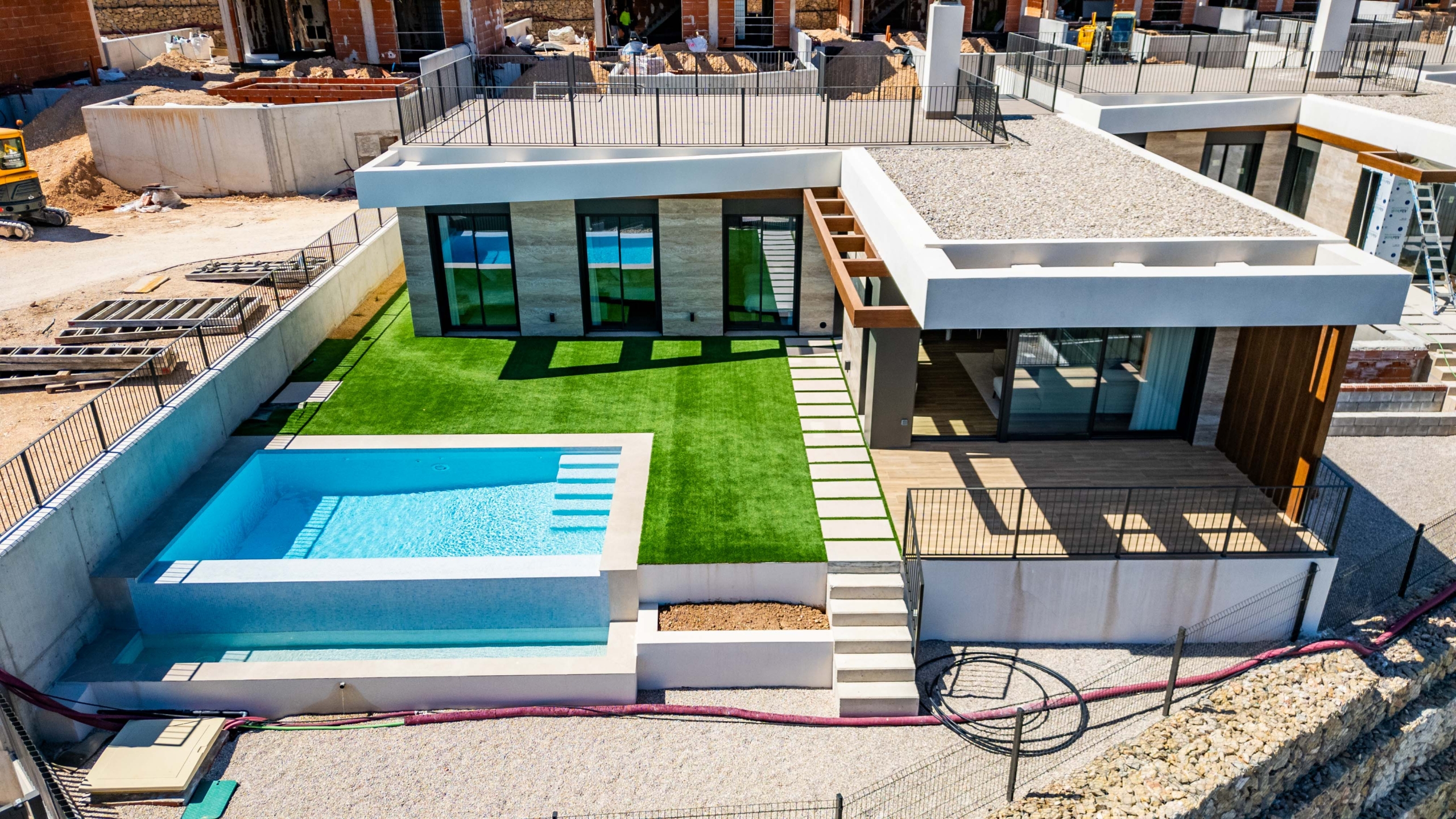Copia de 29032025-DJI_0572 Viviendas de obra nueva con vistas panorámicas al mar