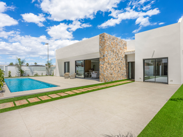 Villas de lujo en Los Alcázares<span class="ninja-ref-data" data-ref="MLOSAL006" style="display:none;"></span>