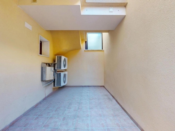 Exclusivo dúplex en primera línea de playa en Arenales del Sol