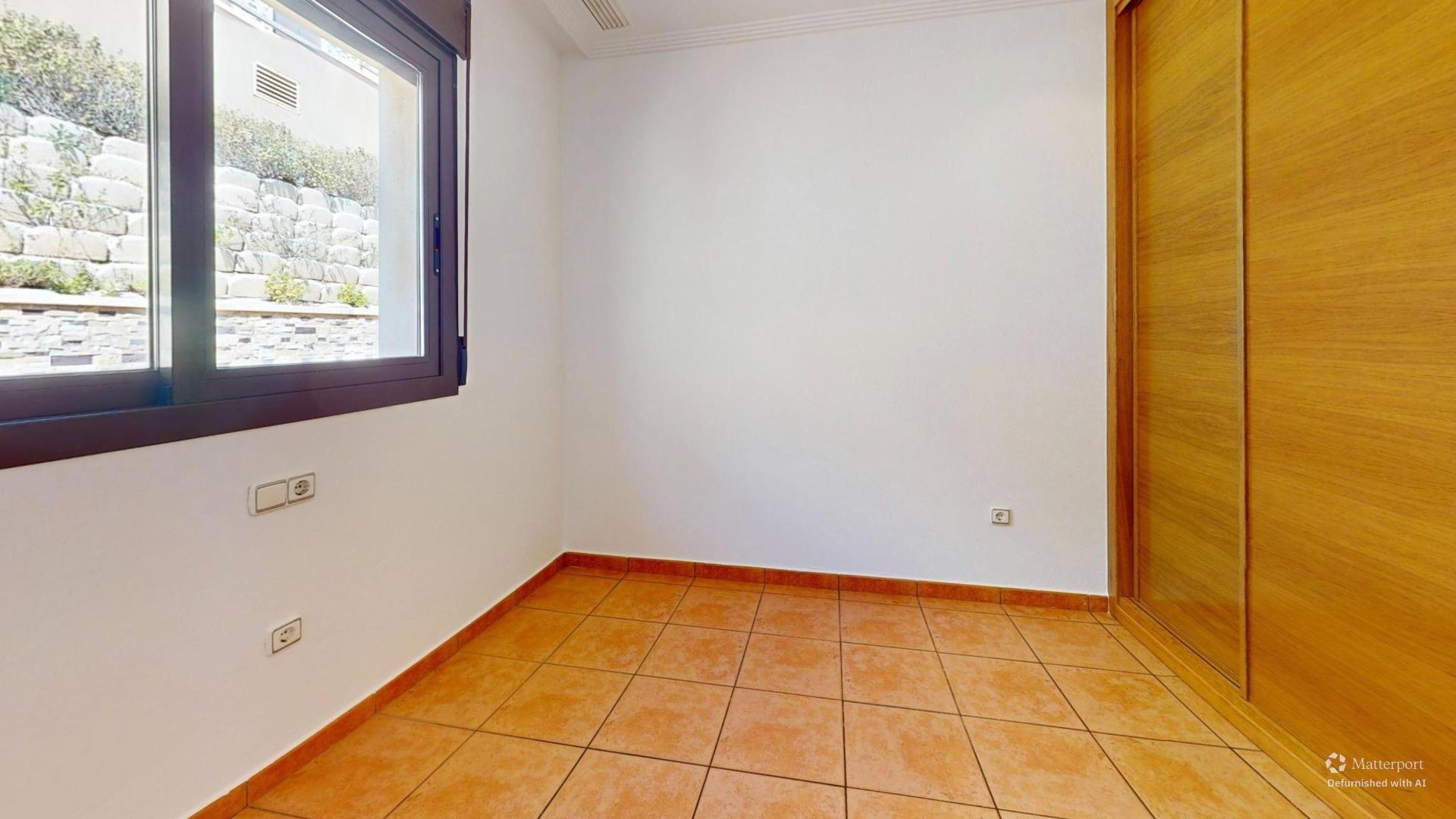 10-14 Exclusivo dúplex en primera línea de playa en Arenales del Sol