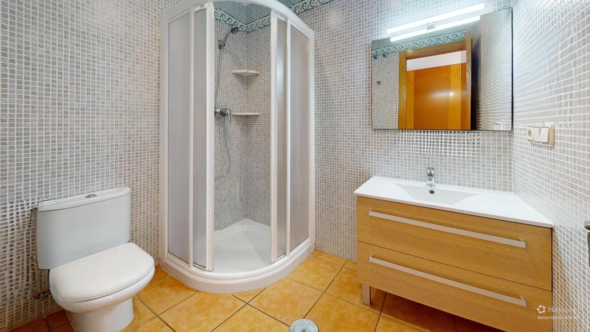 10-16 Exclusivo dúplex en primera línea de playa en Arenales del Sol