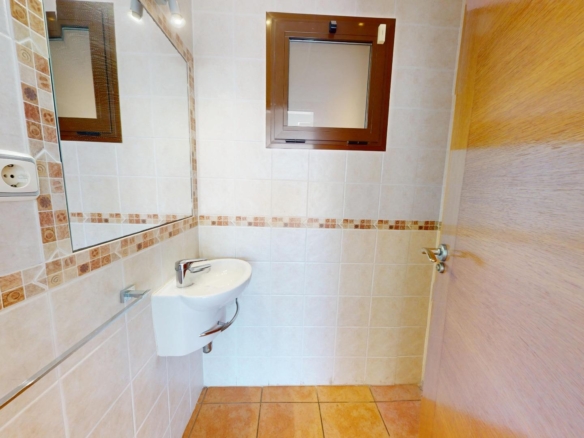 Exclusivo dúplex en primera línea de playa en Arenales del Sol