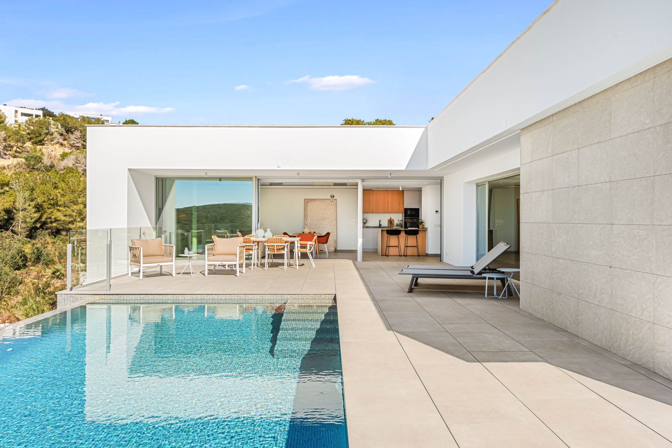 1772798785_DSC03757 Villa terminada de muy buenas calidades en Cumbre del Sol