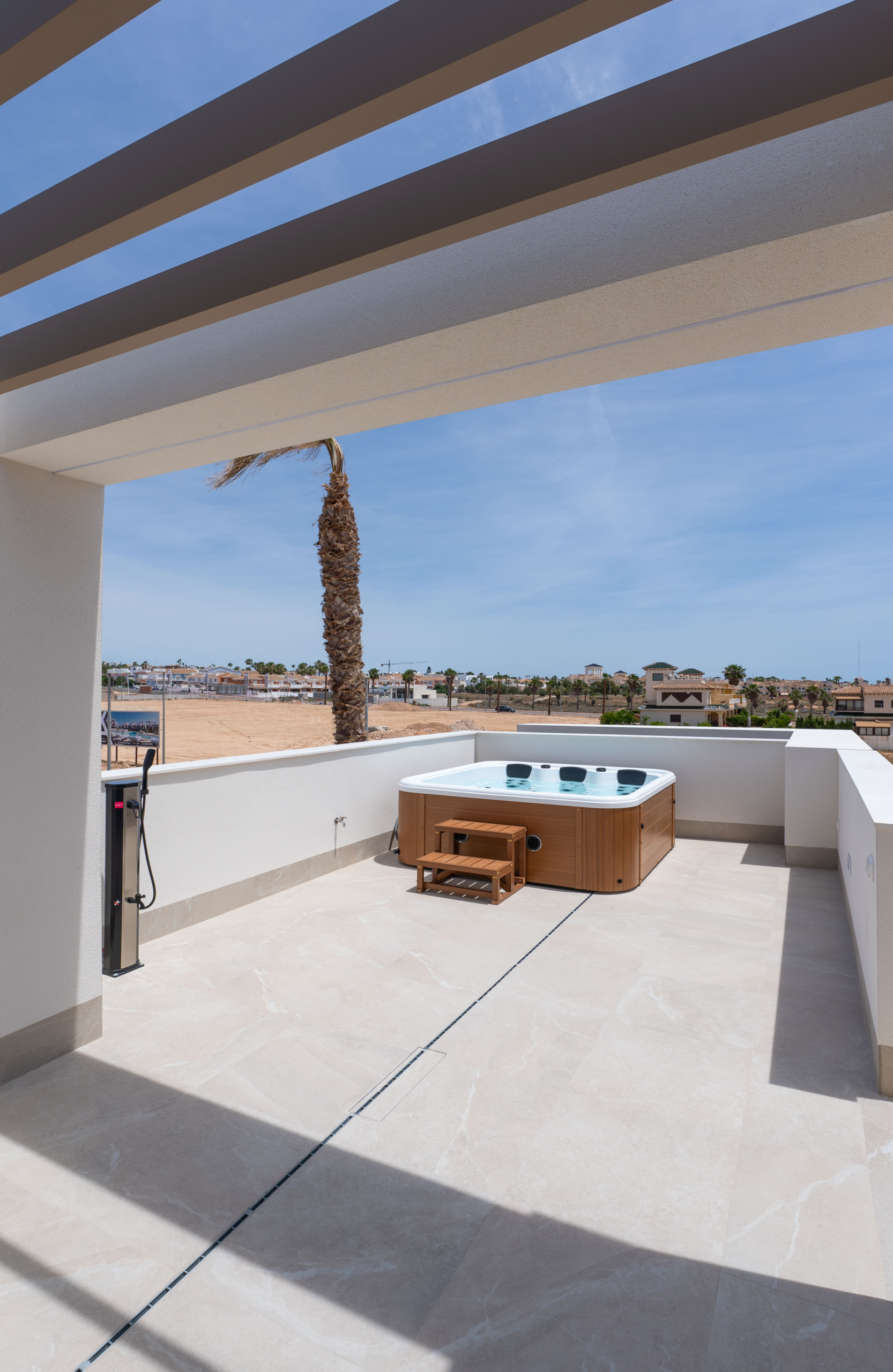 AREAbeach VI – Show House IV (34) Villas en construcion cerca de prestigioso camo de golf en Los Alcázares