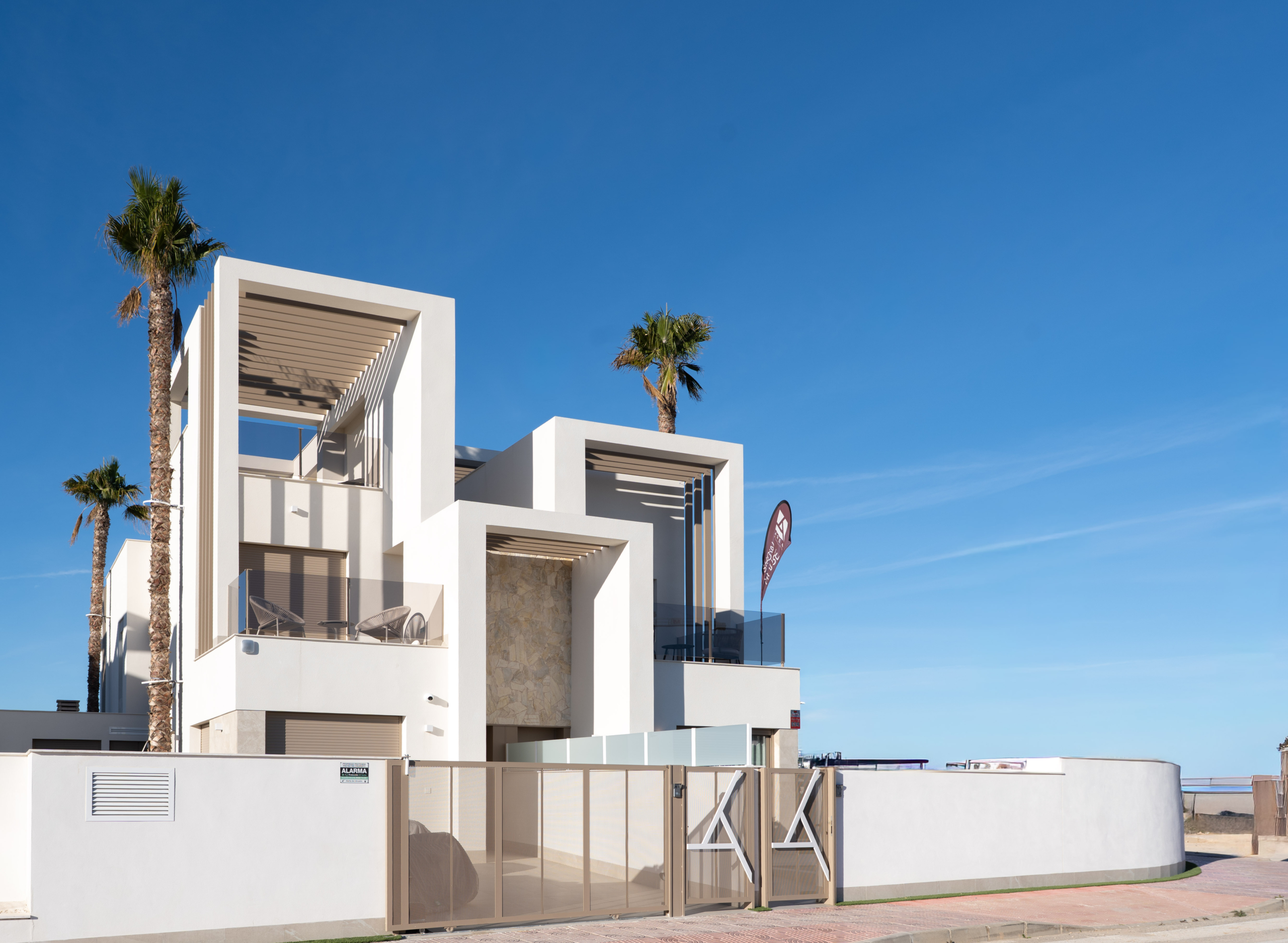 AREAbeach VI – Show House IV (88) Villas en construcion cerca de prestigioso camo de golf en Los Alcázares