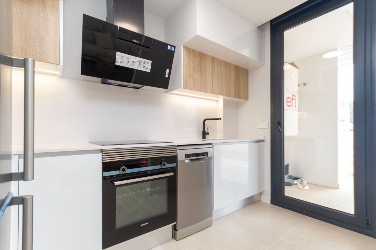 En Denia apartamentos de diseño contemporáneo a pocos pasos del Mediterráneo.