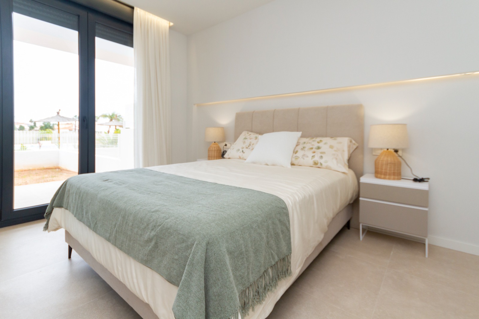 En Denia apartamentos de diseño contemporáneo a pocos pasos del Mediterráneo.