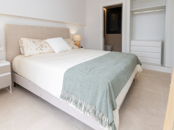 En Denia apartamentos de diseño contemporáneo a pocos pasos del Mediterráneo.