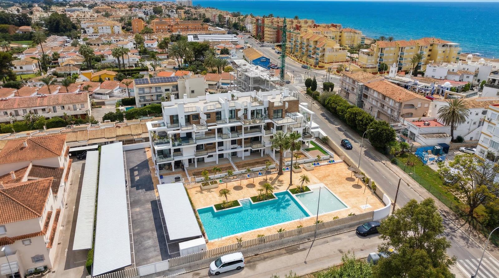 En Denia apartamentos de diseño contemporáneo a pocos pasos del Mediterráneo.