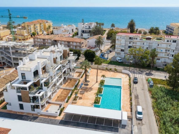 En Denia apartamentos de diseño contemporáneo a pocos pasos del Mediterráneo.