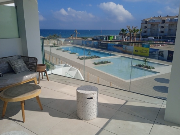 En Denia apartamentos de diseño contemporáneo a pocos pasos del Mediterráneo.