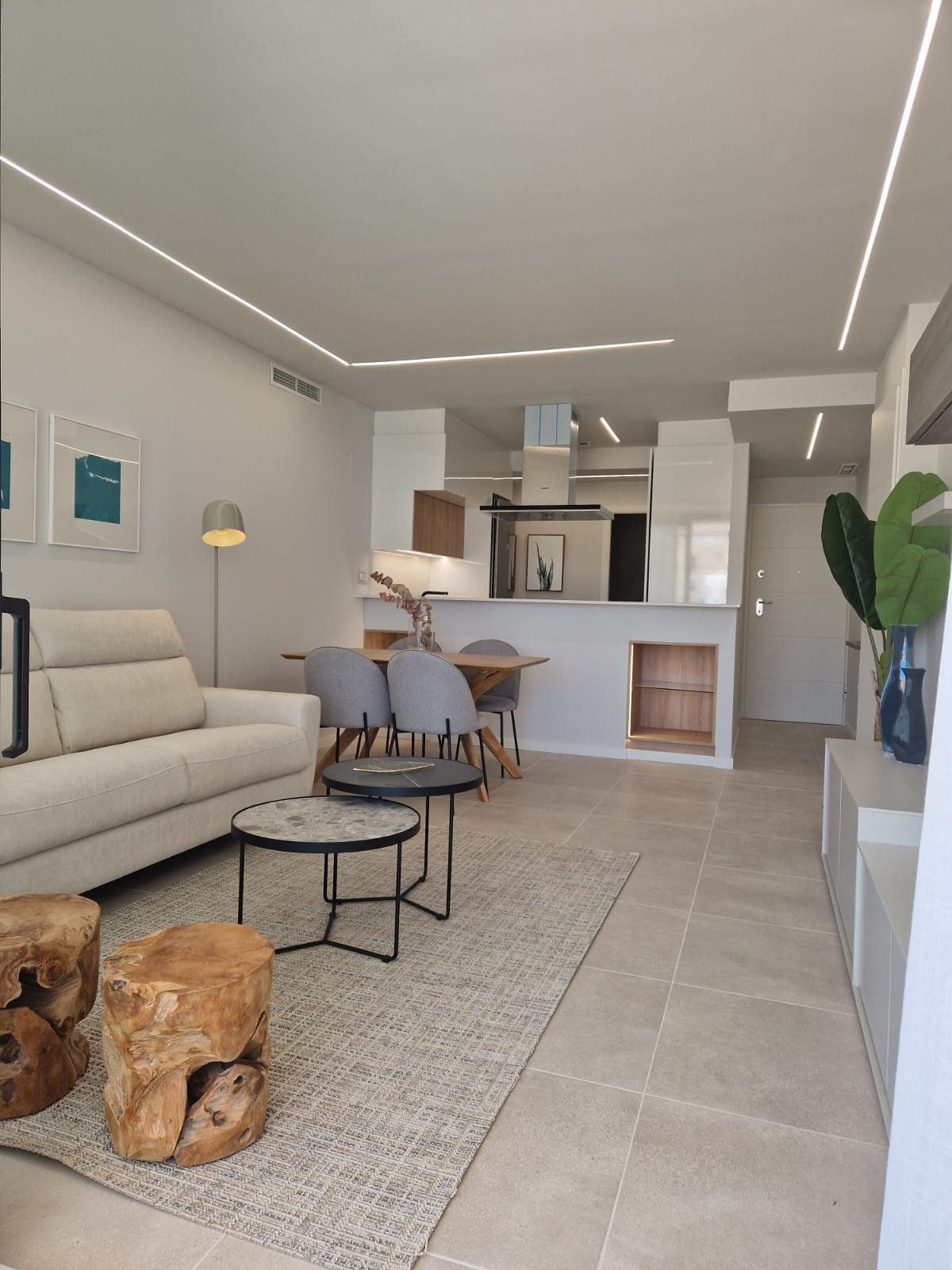 En Denia apartamentos de diseño contemporáneo a pocos pasos del Mediterráneo.