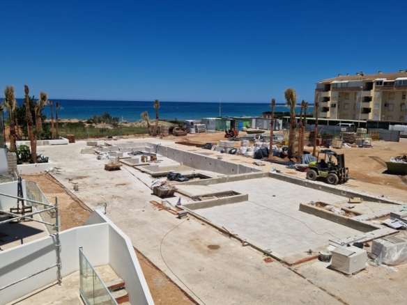 En Denia apartamentos de diseño contemporáneo a pocos pasos del Mediterráneo.