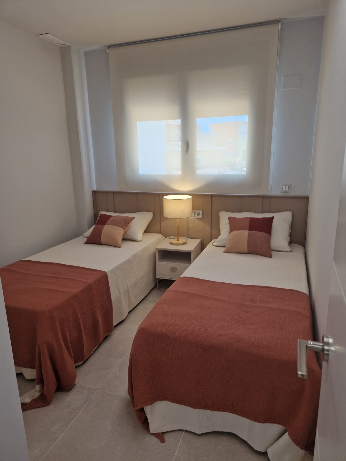 En Denia apartamentos de diseño contemporáneo a pocos pasos del Mediterráneo.