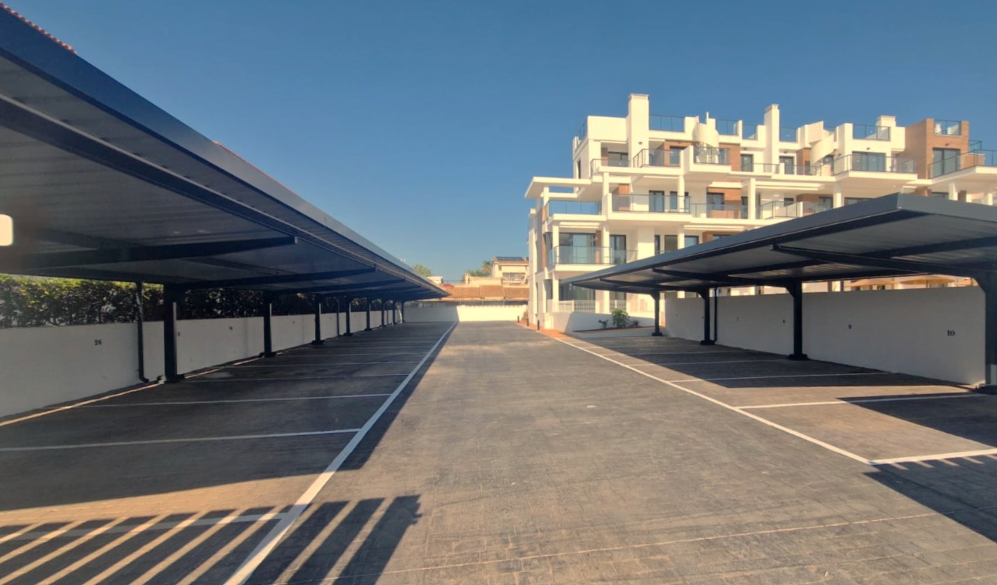En Denia apartamentos de diseño contemporáneo a pocos pasos del Mediterráneo.