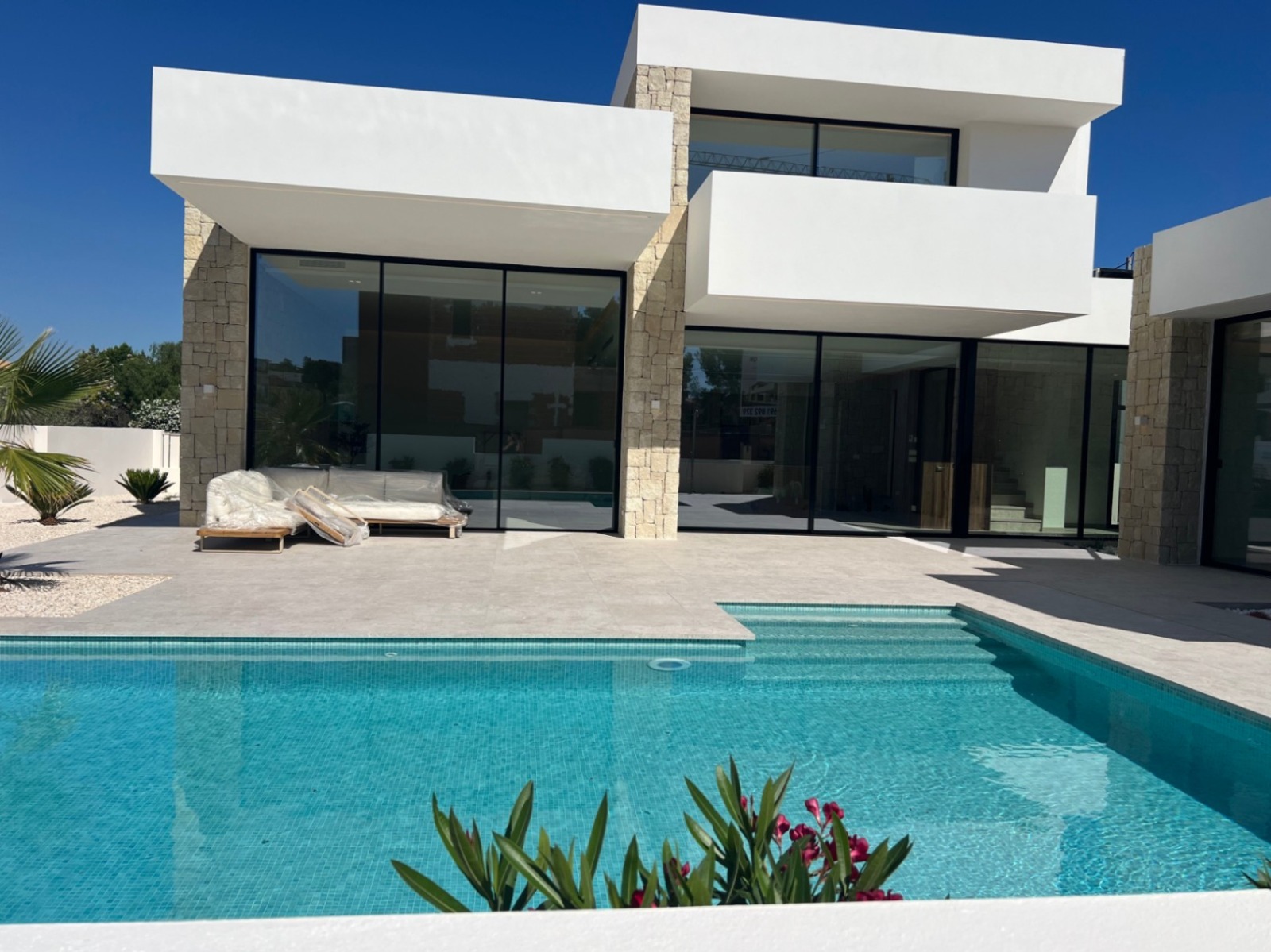 Villa de lujo contemporánea en Dénia