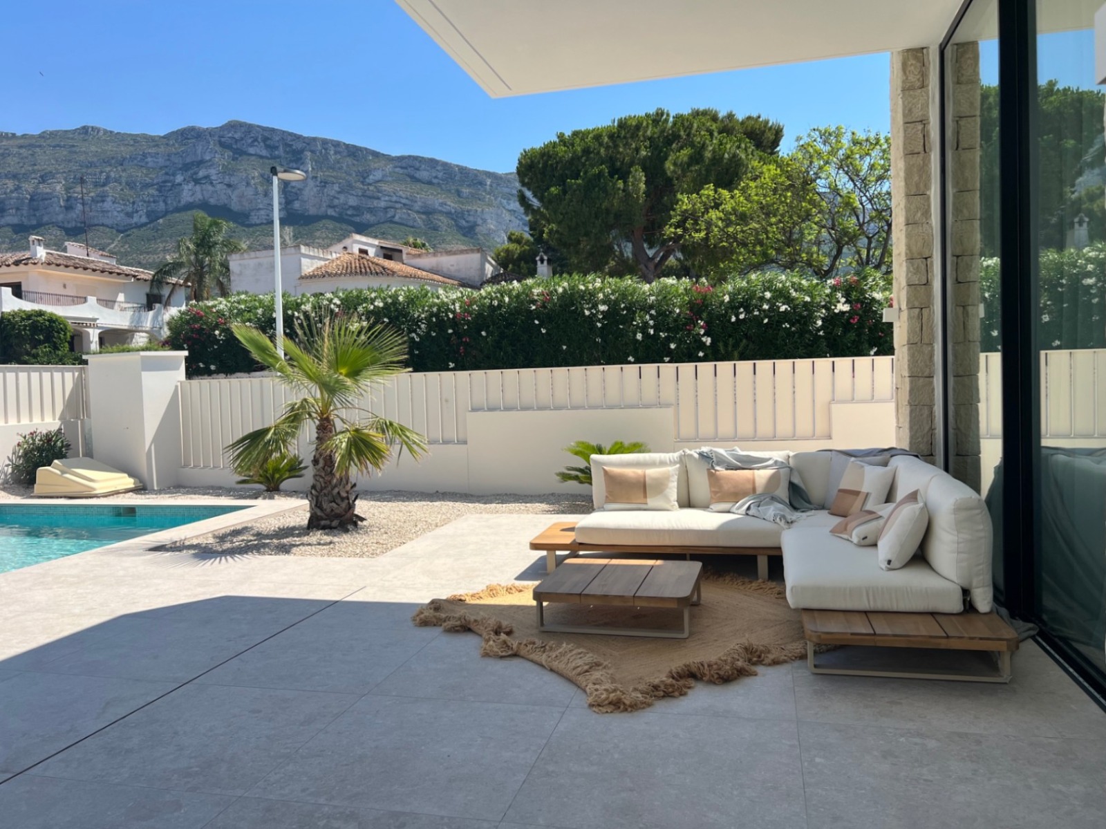 Villa de lujo contemporánea en Dénia