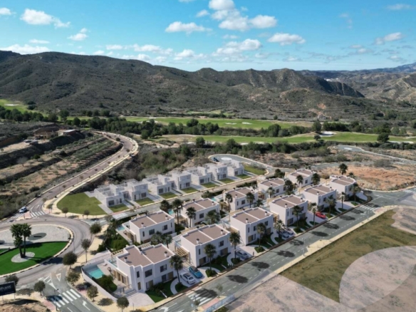 Villas de diseño en Font del Llop Golf Resort | Monforte del Cid<span class="ninja-ref-data" data-ref="MDCID0002" style="display:none;"></span>
