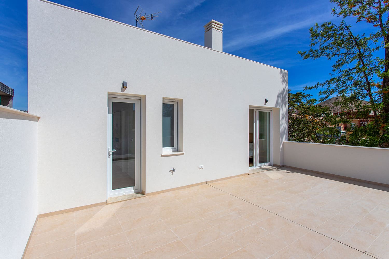 Villas independientes de nueva construccion en Hondón de las Nieves