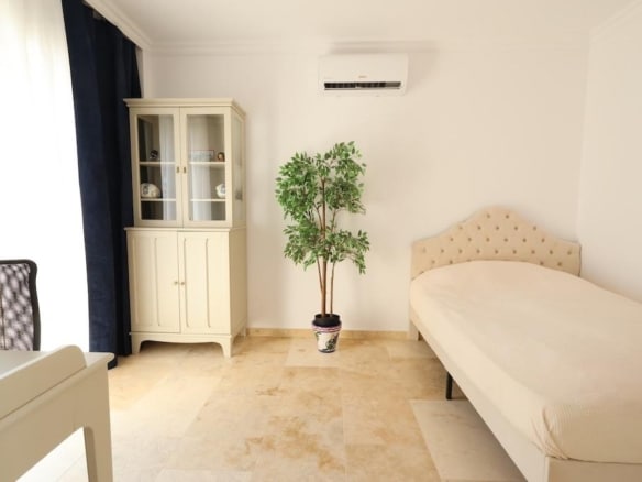 Chalet Independiente en Villamartín, Orihuela Costa
