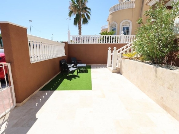 Chalet Independiente en Villamartín, Orihuela Costa