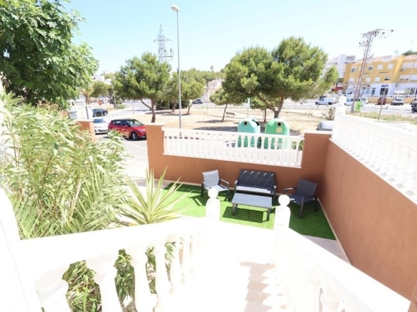 Chalet Independiente en Villamartín, Orihuela Costa