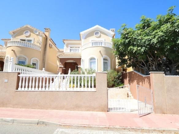 Chalet Independiente en Villamartín, Orihuela Costa