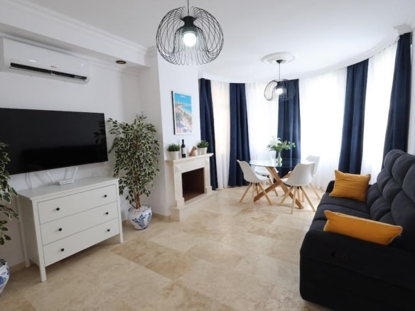 Chalet Independiente en Villamartín, Orihuela Costa