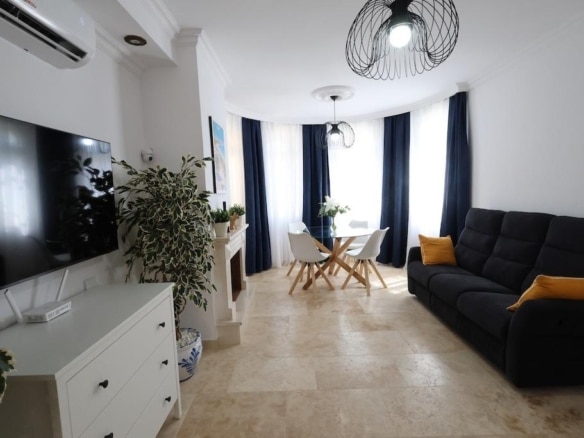 Chalet Independiente en Villamartín, Orihuela Costa