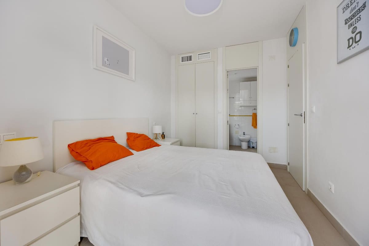 Apartamento de 2 dormitorios en Playa Flamenca, Orihuela Costa