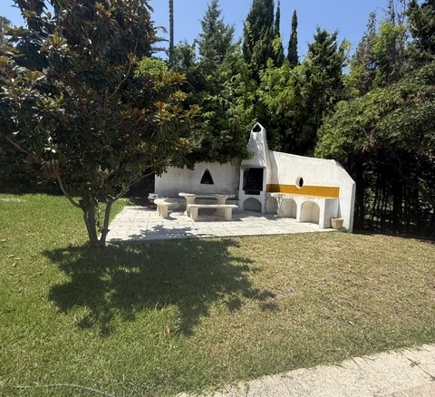 Una finca excepcional en el corazón de Jávea con vistas al Mar y Montgo