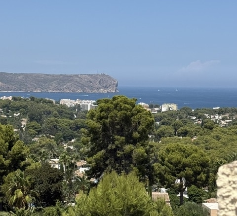 Una finca excepcional en el corazón de Jávea con vistas al Mar y Montgo