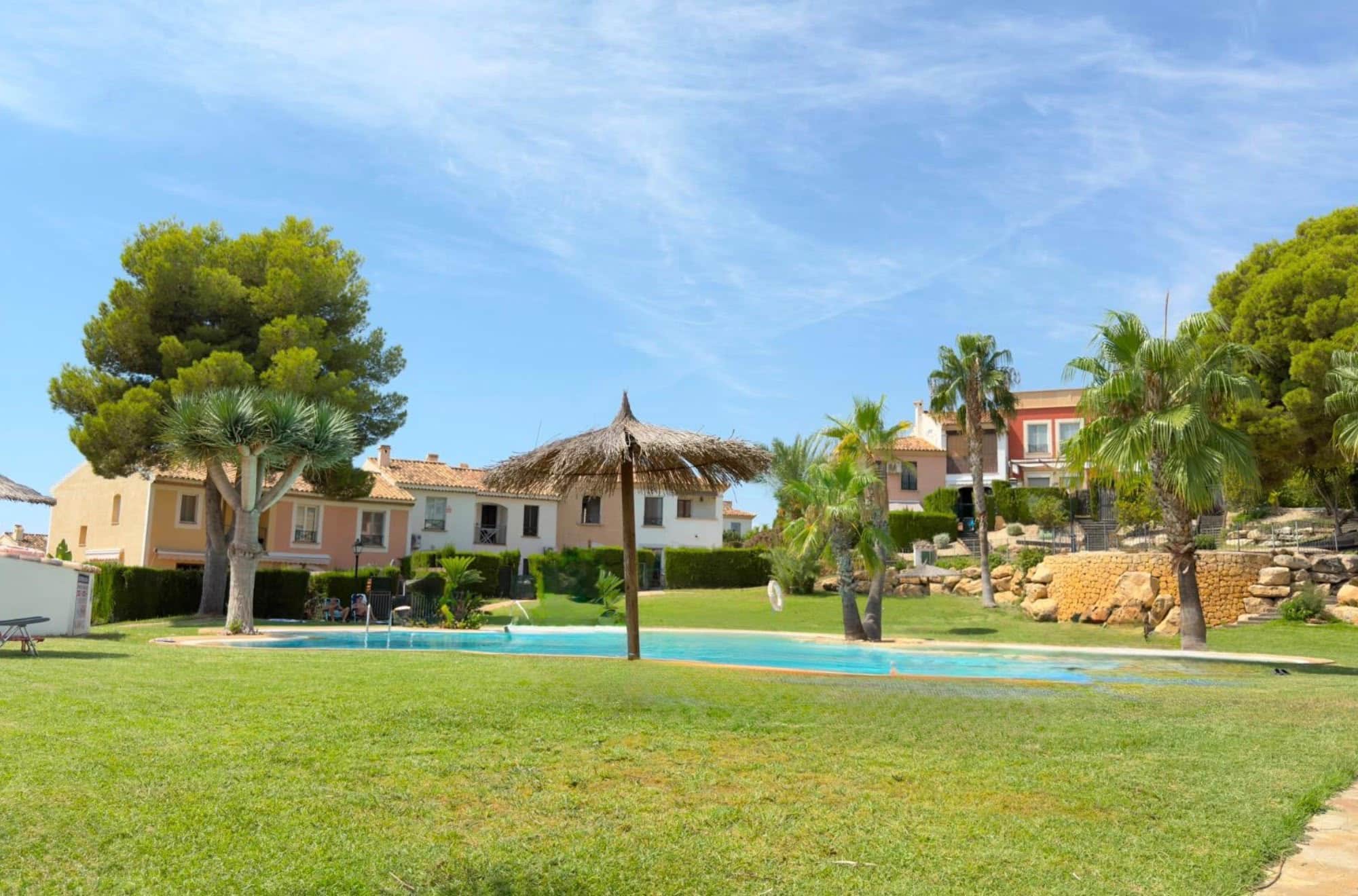 Casa con vistas al mar en Balcón de Finestrat de estilo mediterráneo